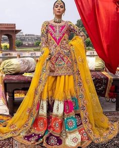 Mehndi Occasion Dress, Boho Mehndi Outfit, Yellow Mehndi Outfit, Mahendi Dress, Mehndi Outfit Bridal, Mehndi Dress For Bride, Mehandi Dress, Yellow Sharara, Bridal Sharara