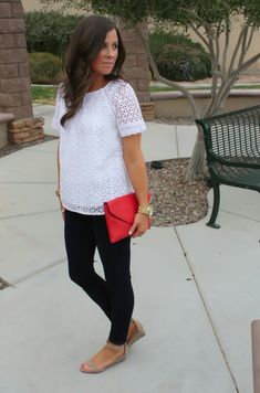 My style White Eyelet Top Outfit, Eyelet Top Outfit, White Eyelet Top, Mode Shoes, Eyelet Shirt, Kelly Ripa, Eyelet Top, Top Outfit, School Looks