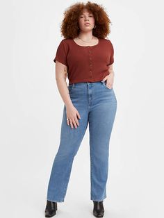 An high rise meets a modern bootcut leg. We designed these easy-to-wear jeans with a fashion-forward high rise, slim leg and subtle bootcut at the hem for a flattering silhouette. A leg-lengthening bootcut silhouette Designed to give you legs for days Fits slim through your hip and thigh with a high rise that holds you in Features Levi’s® Sculpt fabrication with Hypersoft for enhanced comfort with supportive stretch, making these our softest jeans ever Red Sox Jersey, High Rise Bootcut Jeans, Jeans Plus Size, Slim Leg, Silhouette Design, Slim Legs, Shopping Trip, Bell Bottom Jeans, Women's Jeans