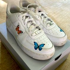 Worn A Few Times Only. Like New. My Daughter Never Wanted To Get These Dirty And Then She Grew Out Of Themselves New Air Force 1, Custom Shoes Diy, Shoes Diy, Nike White, Diy Shoes, Colorful Butterflies, Custom Shoes, White Nikes, Air Force 1