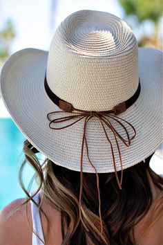 The cowboy hat you have all been waiting for is here... The El Paso Cowboy Hat is promised to add that western edge to every festival look you're planning this year. This straw hat is perfect for hot summer concerts, or laying out by the pool. Style with your favorite cowboy boots and just about ANY dress for that dream western outfit you've been craving. - This hat is OSFM (ONE SIZE FITS MOST) // not adjustable White Cowboy Hat, Summer Concerts, Western Outfit, The Cowboy, Summer Concert, Festival Looks, Cowboy Hat, Western Outfits, Straw Hat