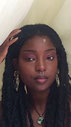 Nose Piercing Inspiration, Both Nostrils Pierced, Face Piercings Aesthetic, Piercings Black Women, Cute Facial Piercings, Handsome Women