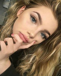 Teknik Makeup, Make Up Foundation, Foundation Tips, Best Eyebrow Products, Trendy Makeup, Eyeliner Brush, Eyebrow Brush, Makeup Goals, Natural Makeup Looks