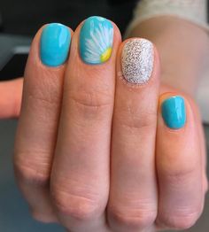 Flower Toenails, Blue Nails Design Ideas, Vacation Pedicure Ideas, Vacation Pedicure, Summer Pedicure Designs, Blue Nails Design, Pedicure Design, Pedicure Designs Summer, Summer Time Nails