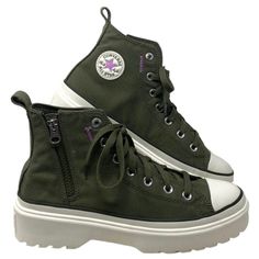 Converse Chuck Taylor Lugged Lift Kids Women's High Sneaker Khaki Canvas A04798c Brand New With Box. 100% Authentic! Junior Size 6.5 = Women's Size 8.5 Junior Size 7 = Women's Size 9 Add A Little Altitude To Their Attitude With The New Chuck Taylor All Star Lugged Lift Hi Sneaker From Converse! This Lugged Chuck Rocks The Same Durable Canvas Uppers You Know And Love With An Added 2" Platform And Chunky Lug Outsole For Superior Traction And Stability. Casual Khaki Lace-up High-top Sneakers, Trendy Khaki Sneakers With Round Toe, Casual Khaki High-top Lace-up Sneakers, Trendy Khaki Low-top Sneakers, Converse Chuck Taylor Lugged, Chuck Taylor Lugged, Chuck Taylor All Star Lugged, All Star Lugged, High Sneakers