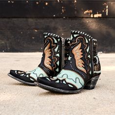 OLD GRINGO - WOMEN'S Shaft Height : 6 inches Width : Standard B Heel Height : More Information Details : Braid, In/Overlay Color : Black/Aqua Brand : Old Gringo Heel : 4Long Toe : Sintino-4 Shaft Height : 6" Handcrafted with 100% leather. Product Specification Inside Zipper Sturdy Leather Pull Tabs on the sides Distressed Finish on the leather Burnished Finish on the Sole Smooth Leather Lining with Soft leather insole Leather outsole with a rubber heel cap Luxury Hand Tooled Fitted Cowboy Boots, Eagle Flight, Overlay Color, Lady Boots, Boot Collection, Bota Country, Wedding Boots, Summer Boots, Hot Boots