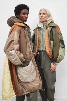 Marfa Stance – Honestly WTF Long Puffer Vest Outfit, Quilted Long Jacket, Outdoors Fashion, French Girl Chic, Parka Women, Long Coat Jacket, Long Puffer, Hiking Gear, See The World