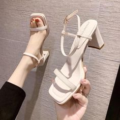 Square Sandals, Black Shoes For Women, Elegant Shoes Heels, Cross Shoes, Dr Shoes, Fashion Shoes Heels, Womens Chunky Heels, Girly Shoes, Aesthetic Shoes