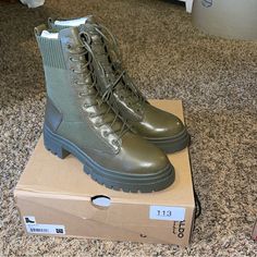 Aldo Reflow Combat Boots Womens 8 Solid Green Bone Lace Up Leather & Fabric Brand New Solid Green, Boots Womens, Aldo Shoes, Leather Fabric, Shoes Heels Boots, Fabric Color, Shoes Women Heels, Heeled Boots, Combat Boots