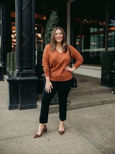 22 Simple Fall Outfit Ideas for Work » Lady Decluttered Midsize Business Casual, Outfit Ideas Midsize, Casual Outfits Plus Size, Business Casual Outfit, Plus Size Fall Fashion, Look Plus Size, Casual Outfit Inspiration, Business Casual Outfits For Work, Business Casual Dresses