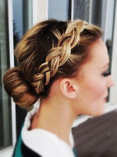 big braid + bun Sock Bun, Hairstyle Wedding, Bun Hairstyle, Pinterest Hair, Back To School Hairstyles, Holiday Hairstyles