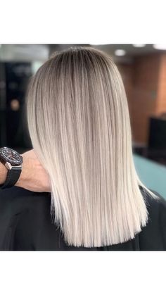 Gorgeous Hair Color, Brown Hair Balayage, Ombré Hair, Penteado Cabelo Curto, Blonde Balayage, Brown Hair Colors, Blonde Hair Color