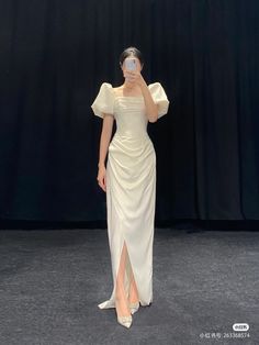 Filipiñana Gown Modern, Modern Filipiniana Dress For Graduation, Filipiniana Dress Modern, White Reception Dress, Filipiniana Gown, Modern Filipiniana Gown, Modern Filipiniana Dress, Gaun Koktail, Modern Filipiniana