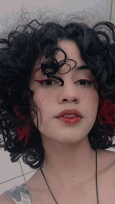 Cut Hair Short, Shot Hair, Shot Hair Styles, Curly Hair Inspiration, Dream Hair, Curly Girl, Red Aesthetic, Pretty Makeup, Aesthetic Makeup