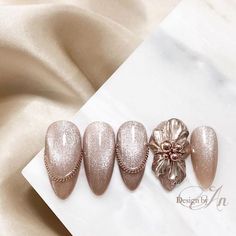 Rave Nails, Wedding Nail Art Design, Asian Nails, Gold Glitter Nails, Classy Acrylic Nails, Pretty Nail Art