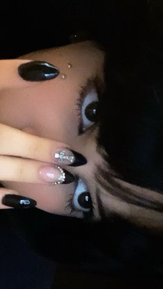 #nailart #nailinspo #goth #alternative #y2k Nail Designs Y2k Grunge, Goth Simple Nails, Black Grunge Nails Short, Emo Nails Aesthetic, Emo Princess Nails, Y2k Nails Black Short, 2000s Grunge Nails, Med Almond Nails Designs, Emo Nail Ideas Short