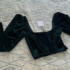 Nwt, Corset Like In The Front, Puffy Shoulders, Cropped, Midnight Green Velour Fitted Green Top For Date Night, Fitted Green Blouse By Zara, Fitted Green Zara Tops, Zara Fitted Tops For Date Night, Zara Tops, Top Blouse, Colorful Shirts, Long Sleeve Shirts, Zara