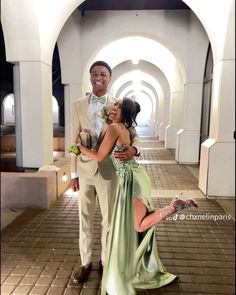 Unique Hoco Couple Outfits, Sage Prom Couple, Mint Green Prom Couple, Tiana Style Prom Dress, White Prom Outfits For Couples, Light Green Prom Couple, Sage Green Prom Couple, Sage Green Hoco Couple, Sage Green Prom Dress Black Women