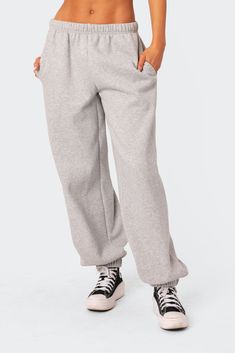 Clark Oversized Sweatpants – edikted Sweatpants Oversized, Oversized Sweatpants, Gray Sweatpants, Grey Sweatpants, Fall Winter Outfits, S Models, Fitness Inspo, Gym Outfit, Oversized Fits