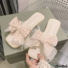 Olivia Mark - Chic Mesh Bowknot Slippers for Beach Holiday, Anti-Slip Flat Bottom Sandals Slippers For Beach, Porcelain Print Dress, Porcelain Print, Work Shoes Women, Plastic Shoes, Shoe Sole, Plaid Bow, Beach Holiday, High Heel Pumps