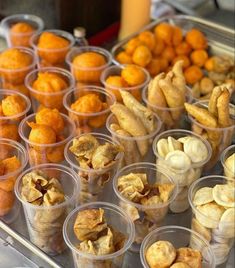 Street food life Ph Street Food, Pinoy Street Foods Philippines, Filipino Street Food Photography, Filipino Fiesta Food, Philippines Snacks, Streetfood Ideas, Streetfood Aesthetic