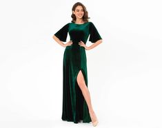 Emerald green velvet maxi dress, bridesmaid velvet dress, wedding dress, velvet bridesmaid dress, New Year dress, velvet maxi dress, evening dress You can find the pictures of ALL OTHER COLORS & VELVET MODELS in our catalog on ETSY here: https://www.etsy.com/shop/ENMEstyle?ref=shop-header-name&listing_id=1509067288&from_page=listing&section_id=36055243 Velvet dress is the elegant dress suitable for every occasion. Made from a stretch velvet fabric to guarantee the perfect fit! Suitable for plus Velvet Bridesmaid, Emerald Green Velvet, Velvet Bridesmaid Dresses, Modest Prom, Velvet Maxi Dress, Dress Velvet, Prom Dresses Modest, Neck Bodycon Dress, Dress Bridesmaid