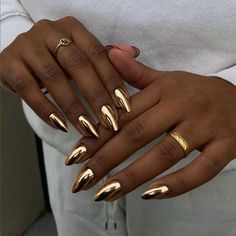 #ChromeNails #MetallicNails #RoseGoldChrome #OmbreChrome #HolographicNails #MatteAndChrome #GoldChrome #ColorfulChrome #FrenchTipChrome #MirrorFinishNails Gold Nails Chrome, Medium Stiletto Nails, Nails Metallic Chrome, Nails Almond Medium, Metallic Gold Nails, Nails Metallic, Nails Medium Almond, Press On Nails Almond, Gold Chrome Nails