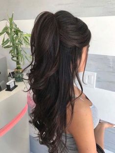 Prom Hairstyle, Blow Dry Hair, Prom Hairstyles For Long Hair, Hair 2018, Half Up Half Down Hair, Prom Hairstyles, Half Up Hair, Wedding Hair And Makeup, Hair Dos