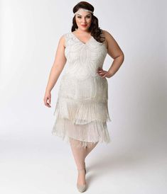 Unique Vintage Plus Size White Beaded Gigi Chiffon Fringe Flapper Dress Vintage Inspired Wedding Gown, 1920s Wedding Dress, Wedding Dress Plus Size, Vintage Style Wedding Dresses, 1920s Outfits, Vintage Inspired Wedding Dresses