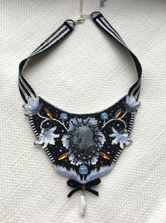 Якобинский цветочный орнамент из бисера ожерелье в винтажном | Etsy Украина Vintage Style Necklace, Jewelry Summer, Flower Ornaments, Gift For Woman, Exclusive Jewelry, Wedding Necklaces, Necklace Boho, Necklace Vintage, Style Necklace