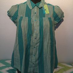 Cute Smocked Top Turquoise Stripe Maternity Smocked Top M (8-10) Turquoise Cotton Beach Tops, Casual Green Blouse For Daywear, Casual Turquoise Beach Blouse, Turquoise Casual Summer Tops, Casual Turquoise Tops For Summer, Bohemian Green Top For Daywear, Casual Turquoise Short Sleeve Blouse, Short Sleeve Smock Blouse For Beach, Casual Smock Top For Beach