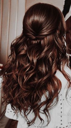 Ball Hairstyles, Prom Hairstyles For Long Hair, Half Updo, Wedding Hair Inspiration, Hairdo For Long Hair, Long Wavy Hair, Wedding Hairstyles For Long Hair