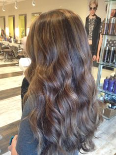 Ashy Light Brown Hair With Highlights, Warm Dimensional Brunette, Soft Brown Hair Color, Latte Brunette, Honey Brown Balayage, Balayage Ideas