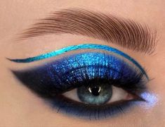 Peacock Eyeshadow, Egyptian Eye Makeup, Egyptian Makeup, Blue Eyeshadow Looks, Eye Makeup Images, Egyptian Eye, Makeup Images, Make Up Inspiration