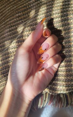 Orange Halloween Nails, Fall Nails Colors, Burnt Orange Nails, Aesthetic Fall Nails, Naturally Pretty, Hoco Nails, Orange Nail Designs, Grad Pic