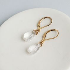 Choice of Earwire: Lever Back, Metal: Sterling Silver Cheap Clear Dangle Earrings, Clear Quartz Earring, Cheap Elegant Clear Earrings, Cheap Clear Drop Earrings, Crystal Quartz Earrings, Handmade Wedding Jewellery, Freshwater Pearl Jewelry, Pearl Bridal Jewelry, Gem Earrings