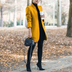 Look Winter, Woolen Coat Woman, Straight Clothes, Elegant Coats, Casual Cardigans, Woolen Coat, Belarus, Look Casual, Winter Looks