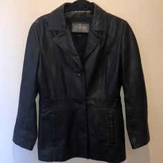 Wilson’s Leather Genuine Leather Jacket Body & Sleeve Lining Is 100% Nylon Shell Is Genuine Leather Size Medium I Would Say Fits A Little Oversized In My Opinion! Great Condition Black Leather Jacket Women, Womens Leather Jacket, Leather Jacket Women, Womens Black Leather Jacket, Wilsons Leather Jacket, Car Coat, Notch Collar, Y2k Black, Genuine Leather Jackets