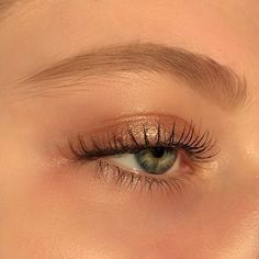 Natural Summer Makeup, Bentuk Alis, Blonde Bangs, Lip Color Makeup, Cut Crease Makeup, Smink Inspiration, Beauty Make-up, Natural Eye Makeup, Brow Makeup