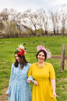 3 DIY Derby Hat ideas - The House That Lars Built Diy Derby Hat Ideas, Derby Hat Ideas, Diy Kentucky Derby Hat, Derby Hats Diy, Yea Party, Derby Fascinator, Comfortable Headbands, Headband Outfit, Flower Fascinator