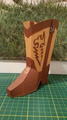 Cowboy Boot Valentines Boxes, How To Make A Cowboy Hat Out Of Beer Boxes, Paper Boots Craft, Cowboy Boots Craft, Cowboy Boot Pinata, Cowgirl Boot Pinata, Cowboy Hat Pattern, Boot Centerpiece, Cowboy Valentines