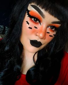 Bat Queen Costume, Halloween Makeup Looks Bat, Halloween Queen Makeup, Batwoman Makeup Halloween, Witch Makeup Halloween Pretty, Bat Costume Makeup, Bat Makeup Halloween, Cute Witch Makeup, Halloween Aesthetic Witch