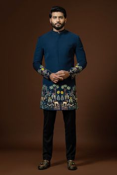 Indian Men Wedding Outfit Ideas, Indo Western Outfits For Men, Achkan For Men, Indian Wedding Clothes For Men, Mens Indian Wear, Boys Kurta Design, Wedding Kurta For Men, Groom Dress Men, Indian Groom Wear