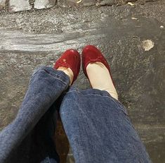 Game Aesthetic, Red Ballet Flats, Mia 3, Mode Inspo, Red Aesthetic, French Girl, Dream Shoes, Pretty Shoes, Red Shoes