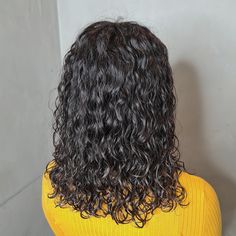 Loose perm hairstyles are some of the most popular and common looks these days, often worn by women who enjoy durable and long-lasting hairdos. Are yo... Loose Perm, Waved Hair, Curly Women, Perm Hairstyles, Wavy Curls, Curl Pattern, 2023 Trends, Permed Hairstyles, Phase 2