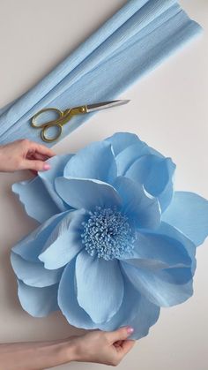 DIY Giant Crepe Paper Flower: Templates from Video Tutorial – Silk Butterflies Crepe Paper Flower Templates, Diy Giant Paper Flowers, Giant Flowers Diy, Giant Paper Flowers Diy, Paper Flower Templates, Giant Paper Flower, Crepe Paper Flowers Diy, Crepe Paper Flower, Paper Flowers Diy Easy