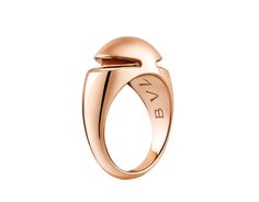 BVLGARI Cabochon 18 Kt Rose Gold Ring Rings Bvlgari, Cabochon Ring, Cabochon Jewelry, 18k Yellow Gold Ring, Necklace Online, I Love Jewelry, Gold Nails, Rose Gold Necklace, Yellow Gold Rings