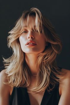 Long Length Haircut, Flippy Hair, Hair Blending, Shoulder Length Curly Hair, Hair Goal, Butterfly Haircut, Choppy Haircuts, Cortes De Cabello, Shaggy Bob