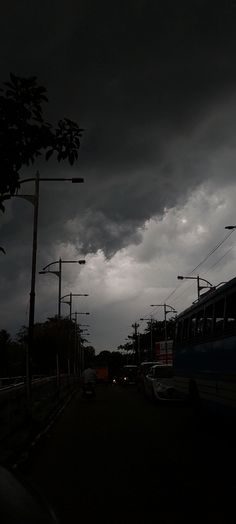 Sky,cloud, rain, after rain, gloomy sky Cloudy Wallpaper Aesthetic Dark, Astatic Photo Aesthetic, Dark Gloomy Aesthetic Wallpaper, Clouds Rainy Aesthetic, Gloomy Clouds Aesthetic, Gloomcore Wallpaper, Rainy Sky Pictures, Sky Bri Instagram, Rainy Clouds Wallpaper