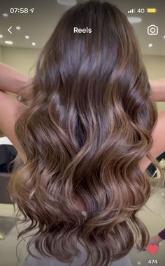 Latte Brown Hair With Highlights, Brunette Hair Color Ideas For Winter, Black To Brown Hair Before And After, Warm Brown Balayage On Black Hair, Brown Frosted Hair, Mocha Brunette Hair, Brown Hair Babylights, No Bleach Balayage Dark Hair, Glossy Brunette Hair